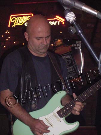 006.009.023 Shovel Road 090